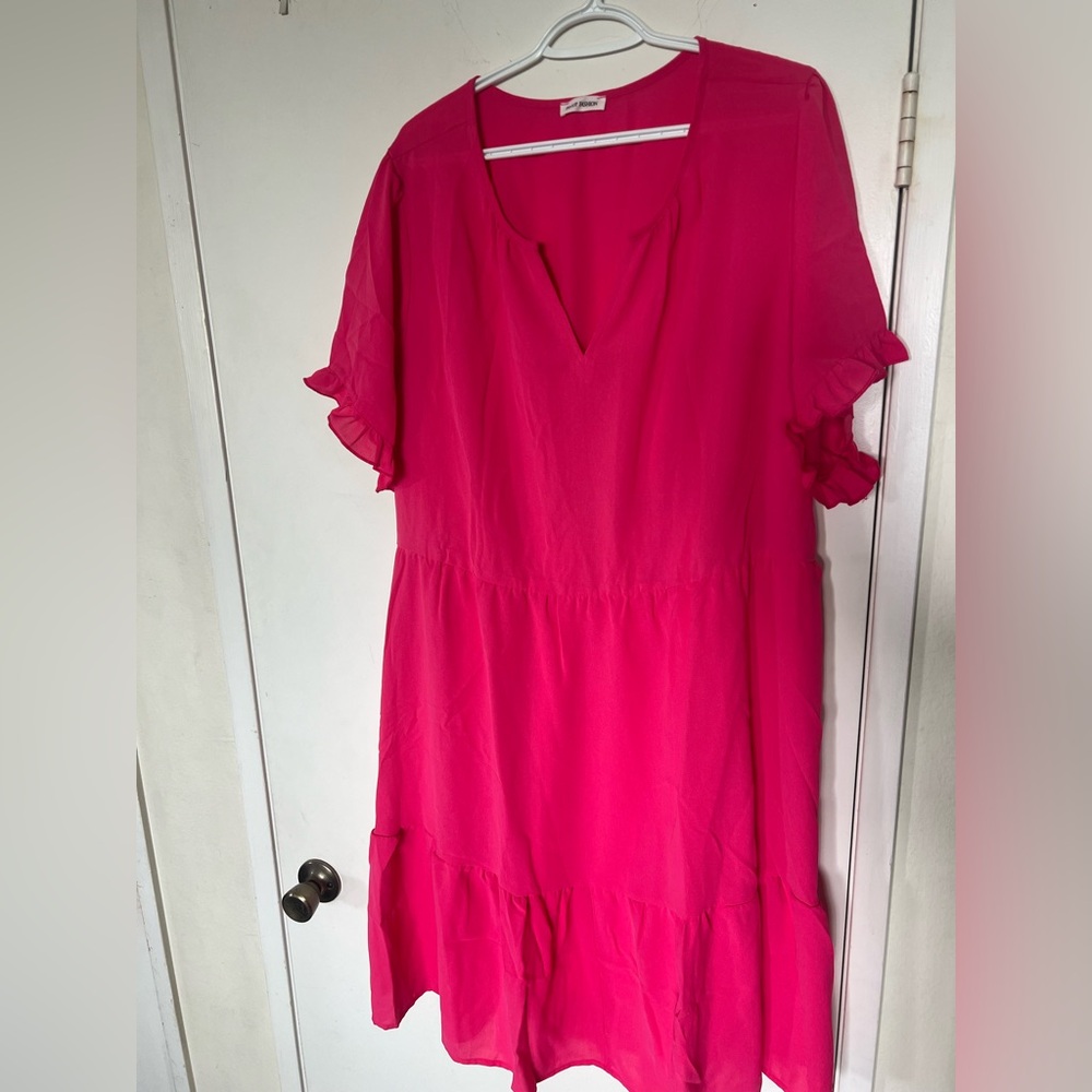 Chic Fuchsia Ruffle Sleeve Midi Dress